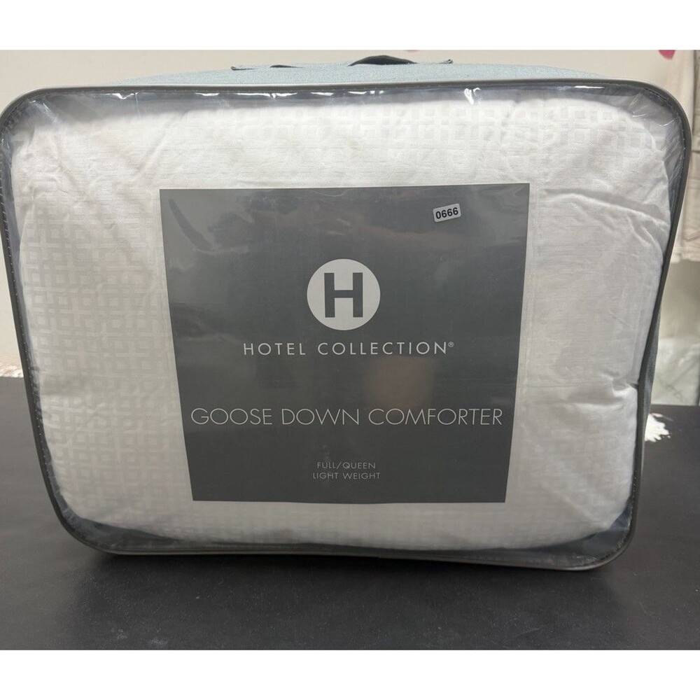 Hotel Collection Goose Down Light Weight Full/Queen White Comforter New